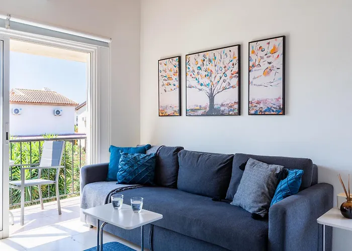 Lazuli Stylish 1-br W Pool & Balcony In Larnaca * Voroklini