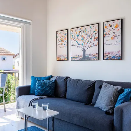 Lazuli Stylish 1-br W Pool & Balcony In Larnaca * Βορόκλινη